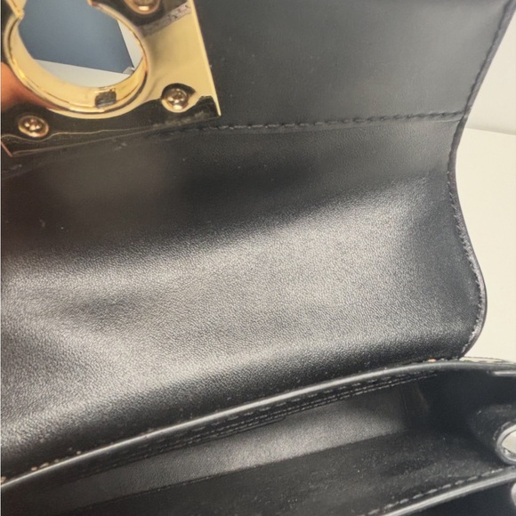 Michael Kors Lita  Leather Cross Body Handbag with Gold Chain - Picture 5 of 7